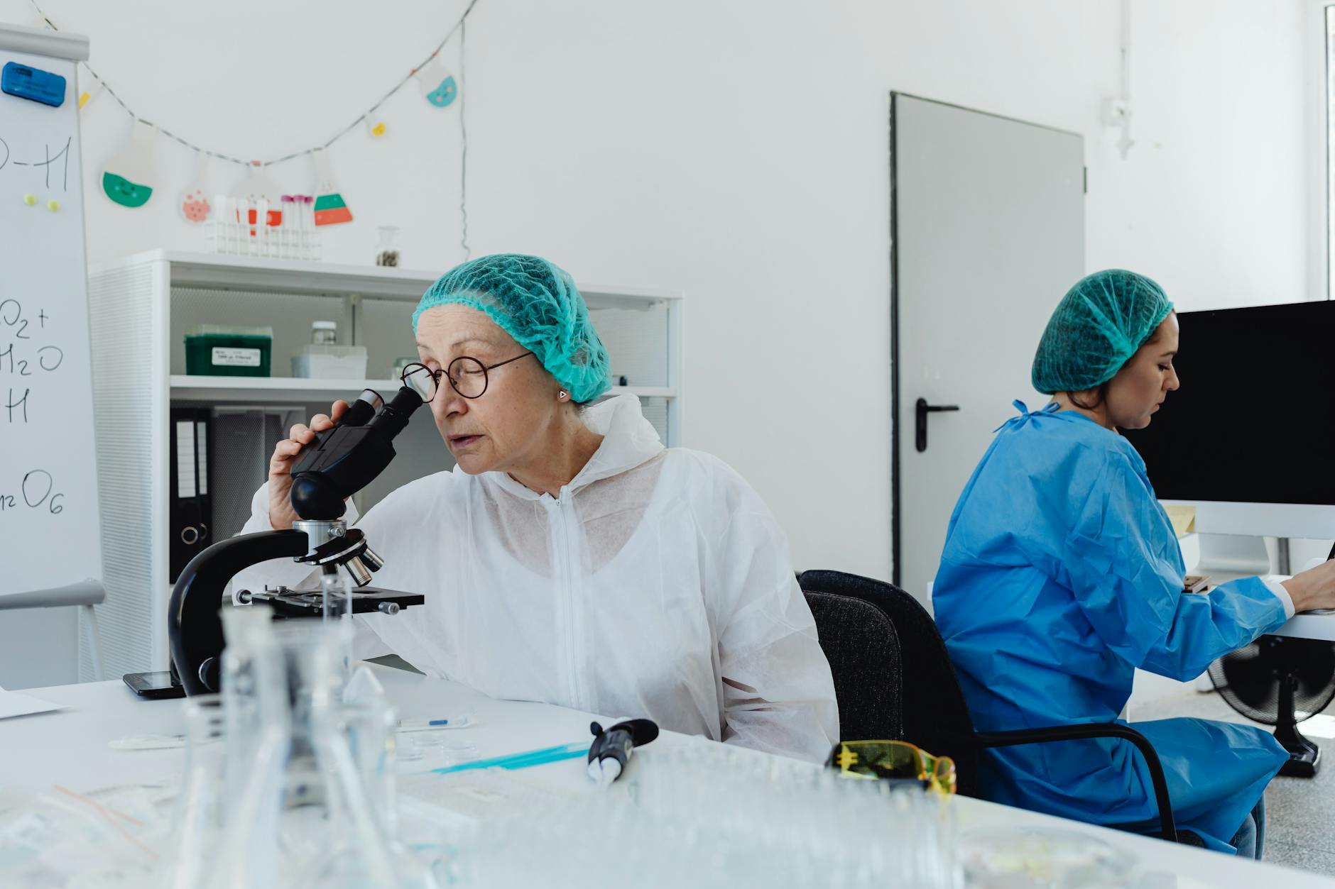 Does Endometriosis Raise Your Risk of Cancer? Here’s What the Research Shows
