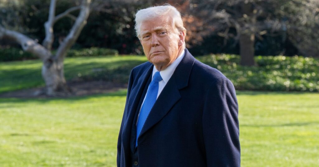 Trump’s New Tariff Plan Targets 60 Countries — Here’s What’s Happening - Featured image