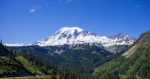 Mount Rainier Could Devastate 60,000 People in 30 Minutes — No Eruption Needed Panoramic view of Mount Rainier