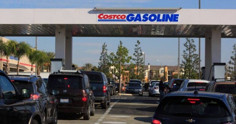 Americans Are Panic-Buying Gas Again — and It’s Not Toilet Paper - Featured image