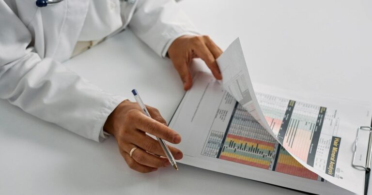 Trump’s Health Report Says “Excellent” — But Doctors Say Key Data Is Missing - Featured image