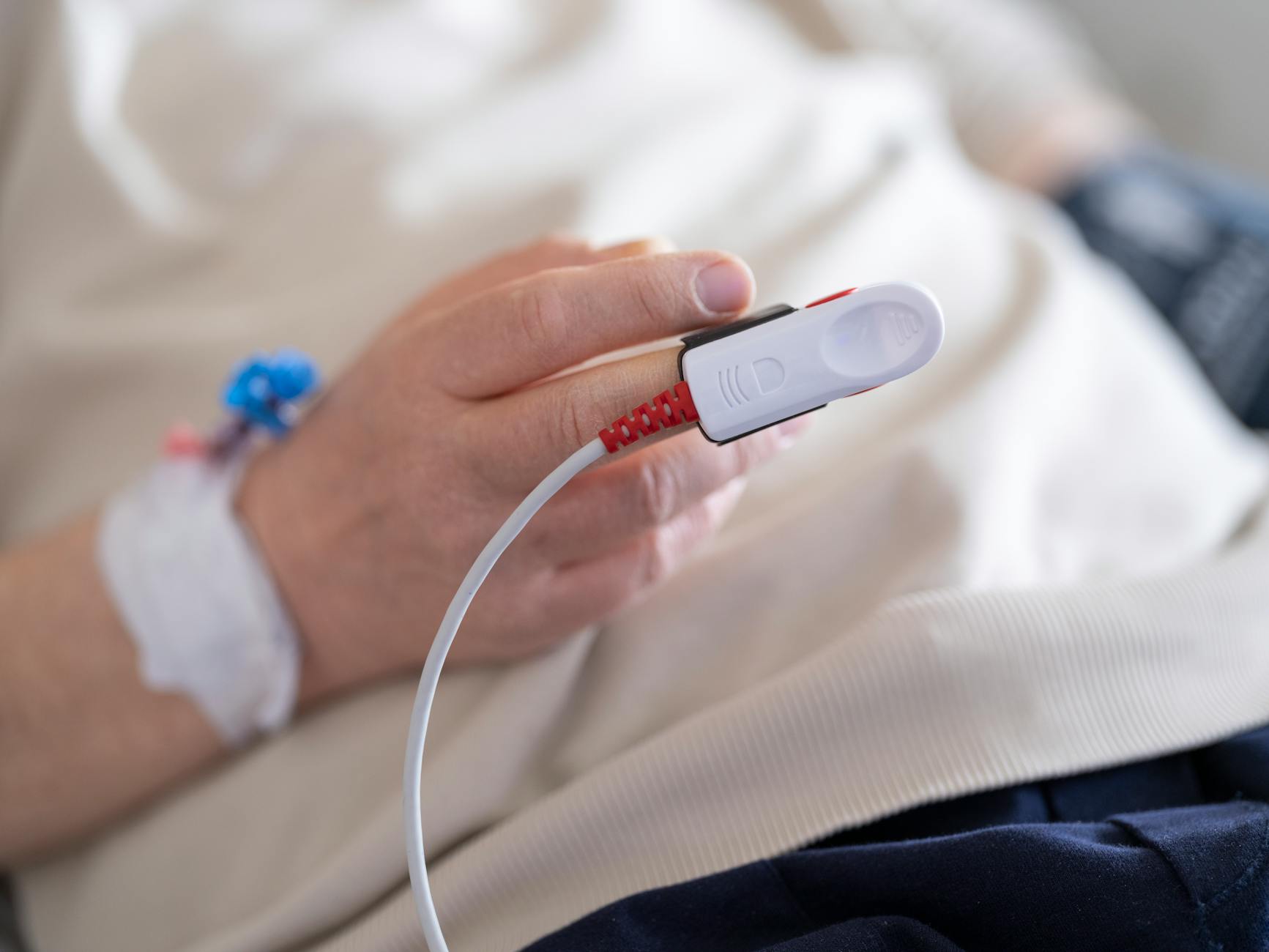 17-Year-Old Develops Technology to Reduce Pulse Oximeter Bias in Darker-Skinned Patients