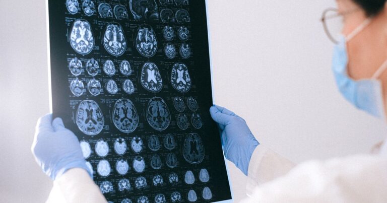 3 Sleep Habits Quietly Accelerating Brain Aging, Study - Featured image
