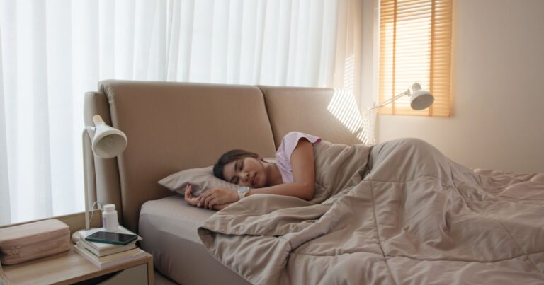 The Weird Side of Ambien: From Drowsiness to Rare Sleep Behaviors - Featured image