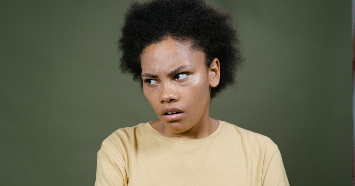 10 Phrases People Who Are Mentally & Emotionally Messed up Usually Say in Casual Conversation