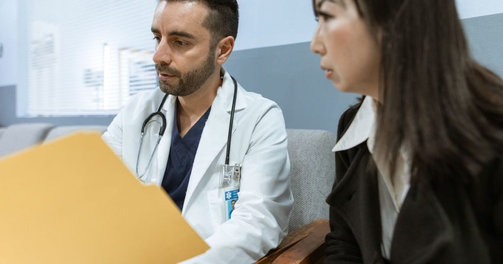 3 Most Commonly Overlooked Cancer Symptoms, According to a Cancer Doctor - Featured image
