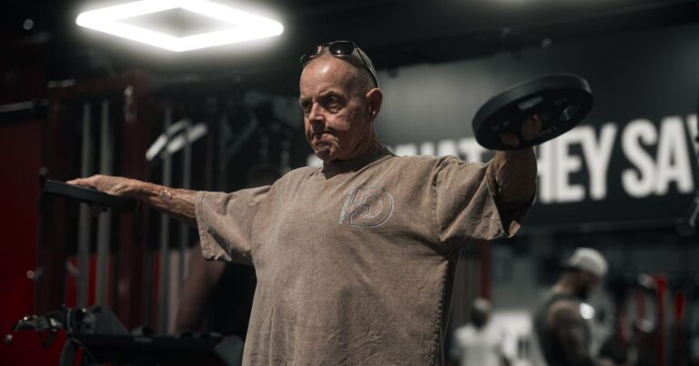 A Fitness Coach Says These 4 Habits Are Key to Keeping Your Muscle as You Age - Featured image