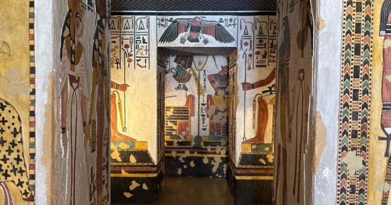 4,300-Year-Old Egyptian Tomb Has a Door No Living Person Could Open - Featured image