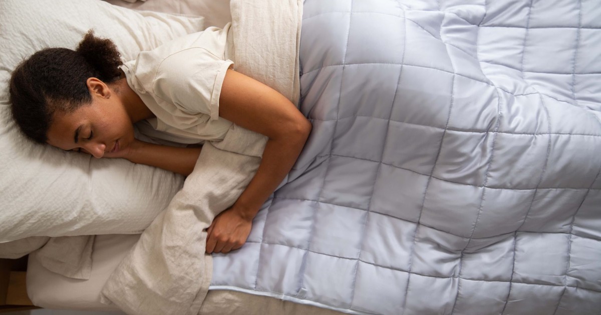 Weighted Blankets May Calm Anxiety in Just 20 Minutes, Study Finds