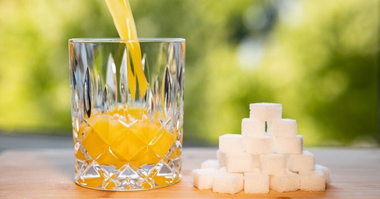 Fructose May Promote Weight Gain Through More Than Just Extra Calories - Featured image
