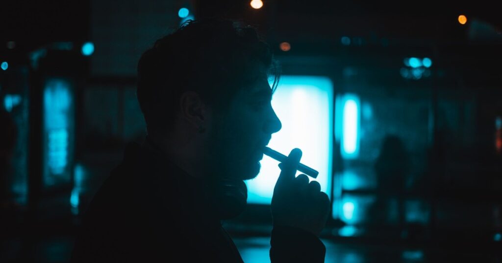 New study: How Smoking is Making You Lonelier Over Time - Featured image