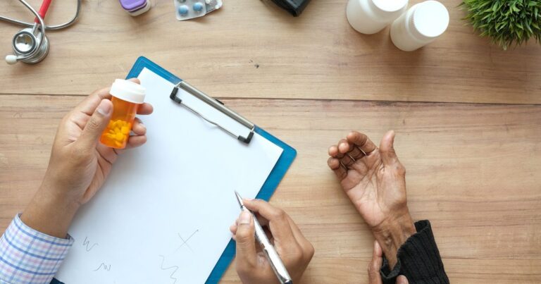 Nearly 1 in 3 Older Adults With Dementia Are Still on Risky Drugs, Study Finds - Featured image